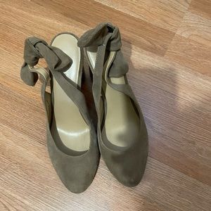 Banana Republic tan heels